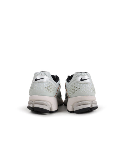 Nike Womens Zoom Vomero 5 - Light Silver Chrome Denim Exchange