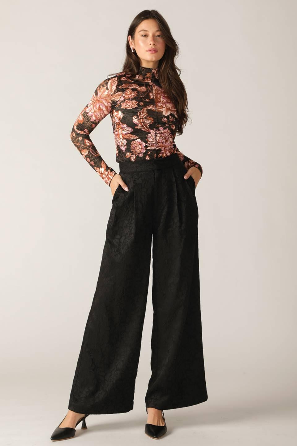 FIRESIDE CHATS STRETCH LACE TOP Flying Tomato