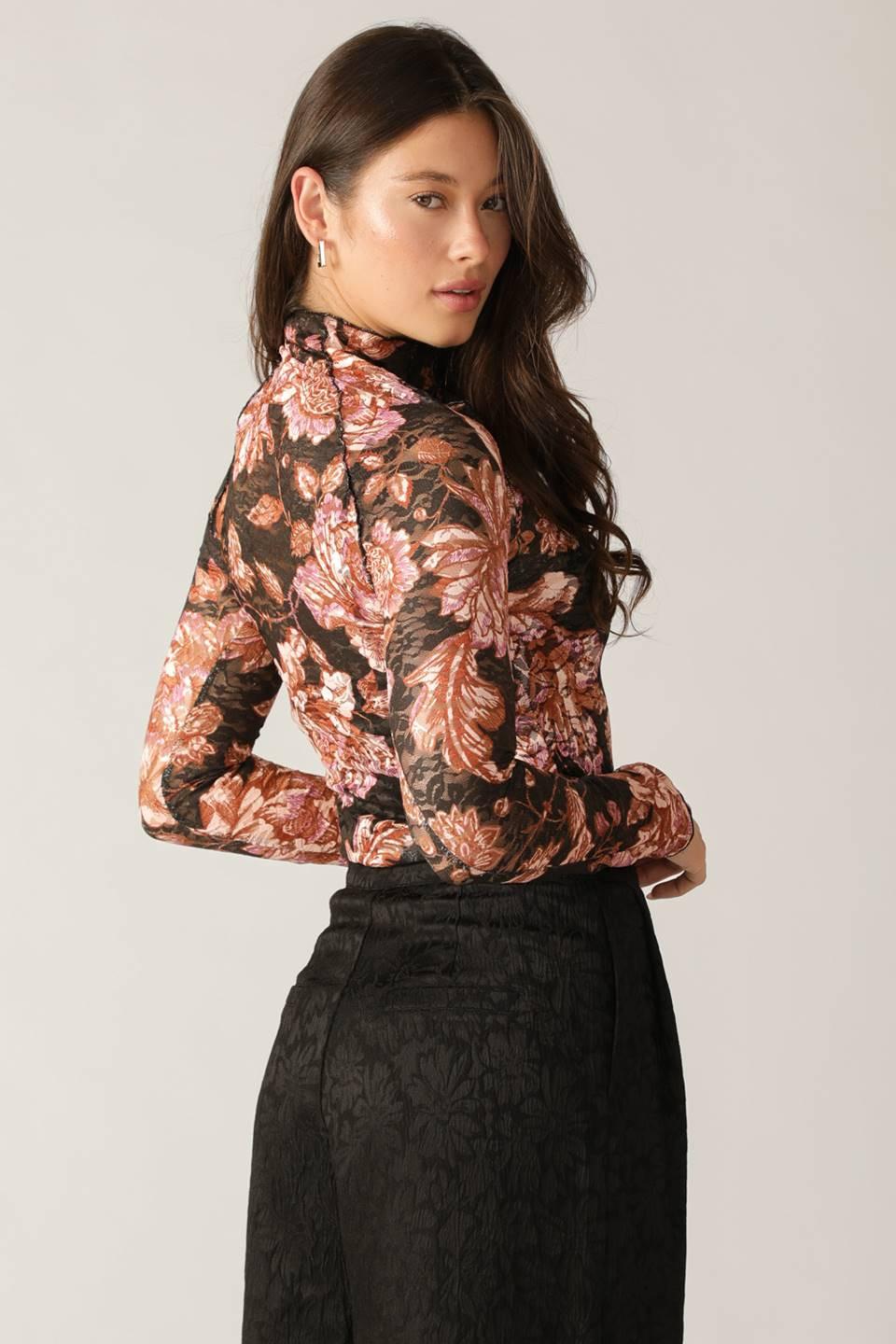 FIRESIDE CHATS STRETCH LACE TOP Flying Tomato
