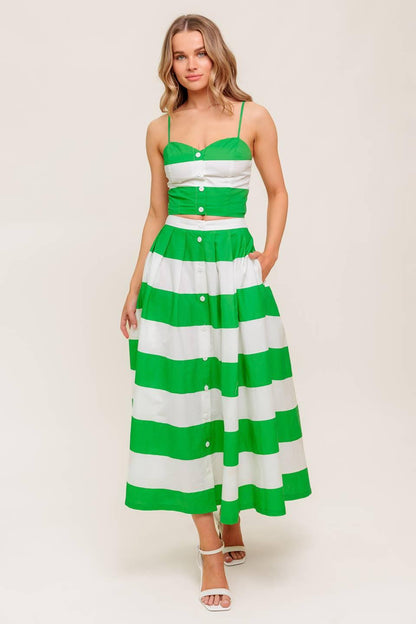 INFINITE FLARE GREEN WOVEN TOP AND SKIRT SET Flying Tomato