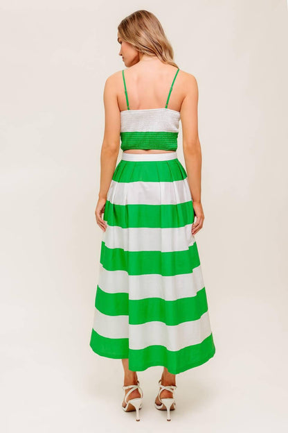 INFINITE FLARE GREEN WOVEN TOP AND SKIRT SET Flying Tomato