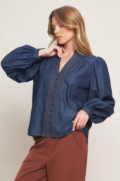 STITCH STORY LIGHTWEIGHT DENIM TOP Flying Tomato