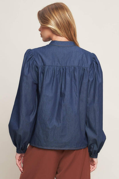 STITCH STORY LIGHTWEIGHT DENIM TOP Flying Tomato