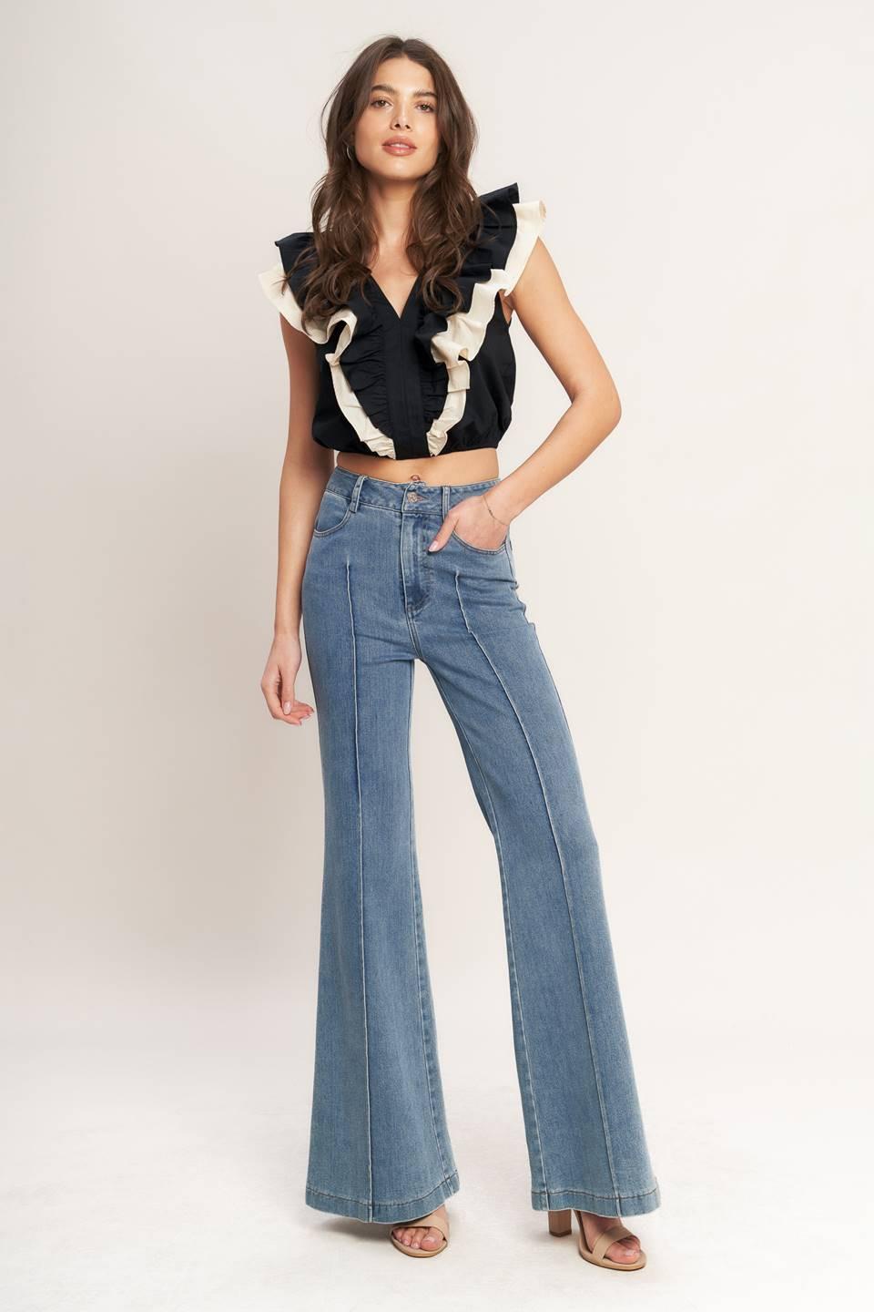 GALLERY CONTRAST WOVEN CROP TOP Flying Tomato