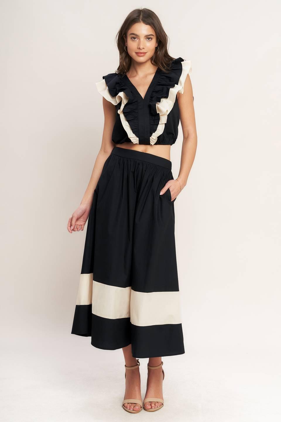 GALLERY CONTRAST WOVEN CROP TOP Flying Tomato