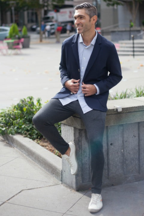 In-Flight Stretch Blazer Buki