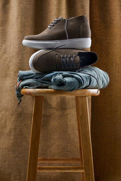 CALTO - J1771  - 3.2 Inches Taller (Grey) - Casual Chunky Sole Boots – Soft Pebble Grain Nubuck Leather Tallmenshoes.com
