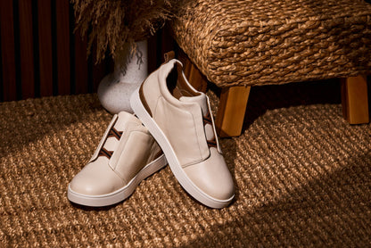 CALTO - J1933  - 2.6 Inches Taller (Off-White) - Slip-On  Snoafers Tallmenshoes.com