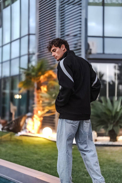 Juventus Logo Oversized Zip-Up Sweatshirt - Stylish and Comfortable Fanwear Withinblack