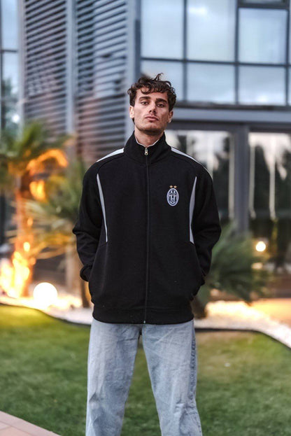 Juventus Logo Oversized Zip-Up Sweatshirt - Stylish and Comfortable Fanwear Withinblack