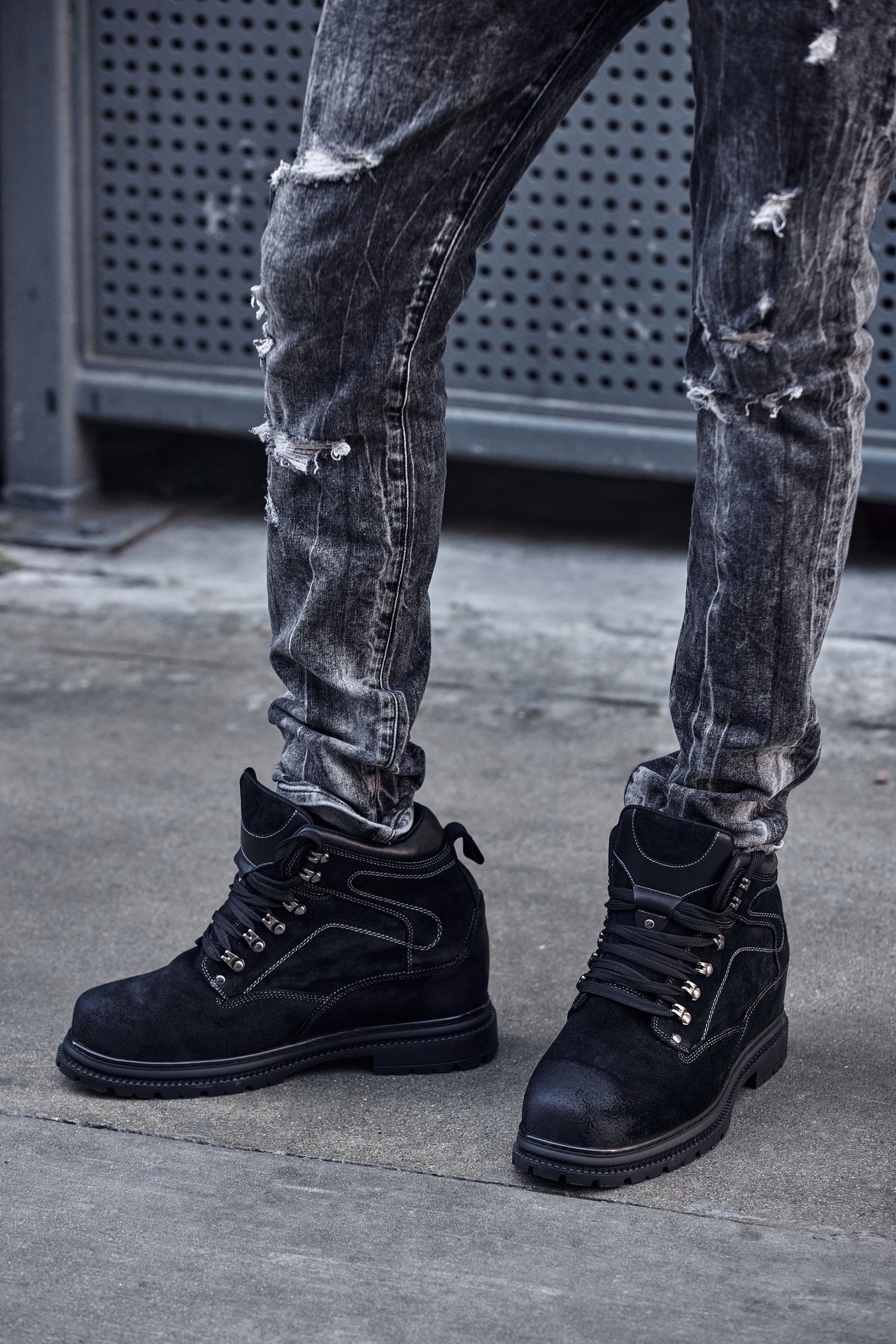 CALDEN 5.2" Taller Black Nubuck Height-Increasing Boots K881802 Tallmenshoes.com
