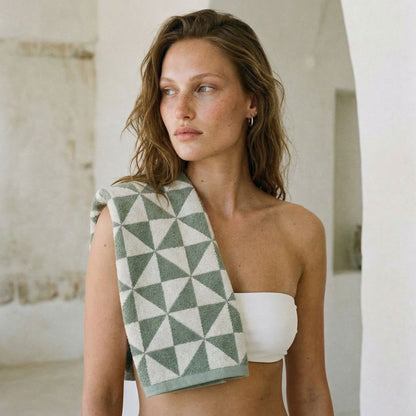 Umbra Beach Towel Italic