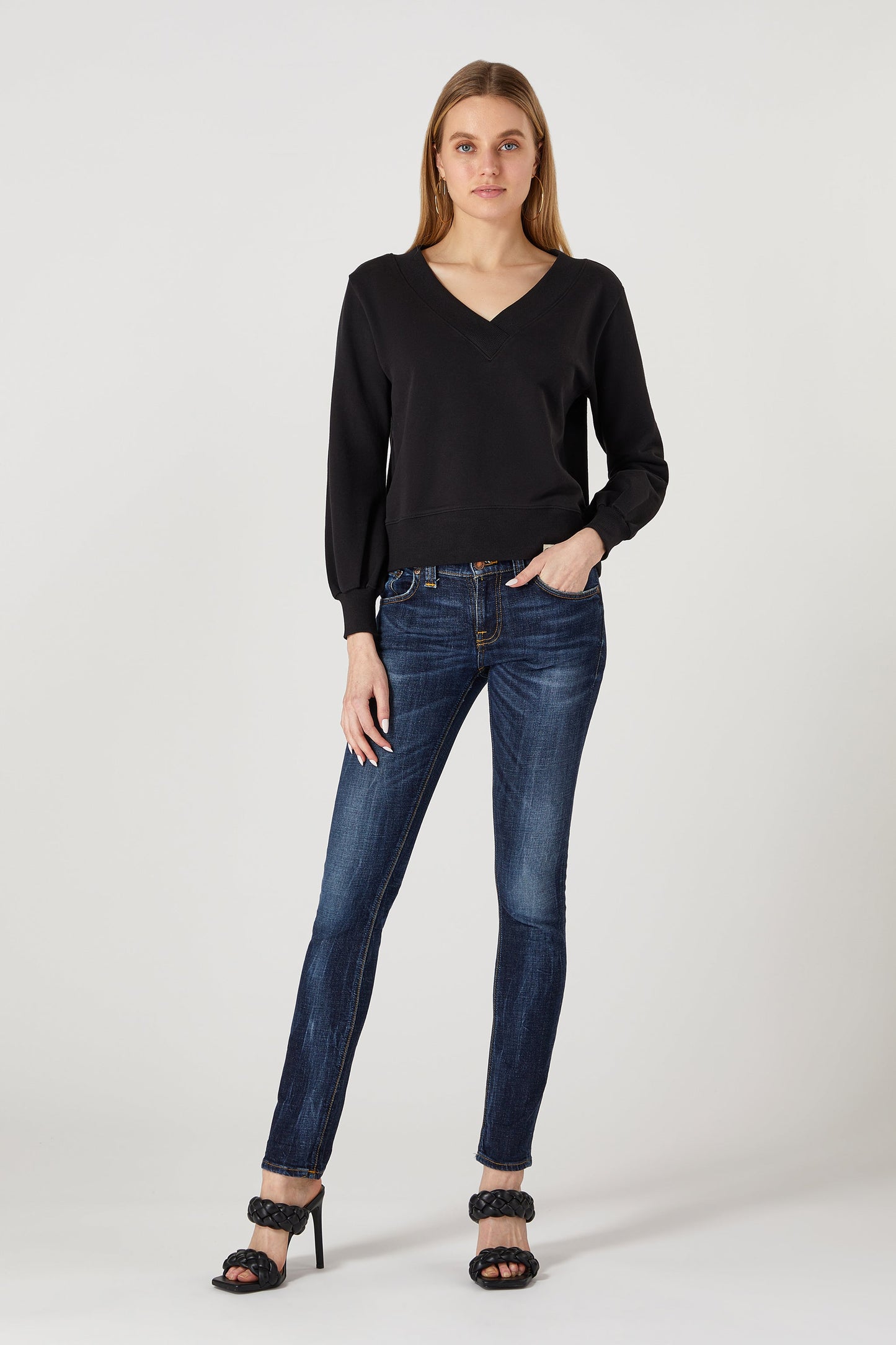 Fiona V-Neck Sweatshirt LOVETRUST