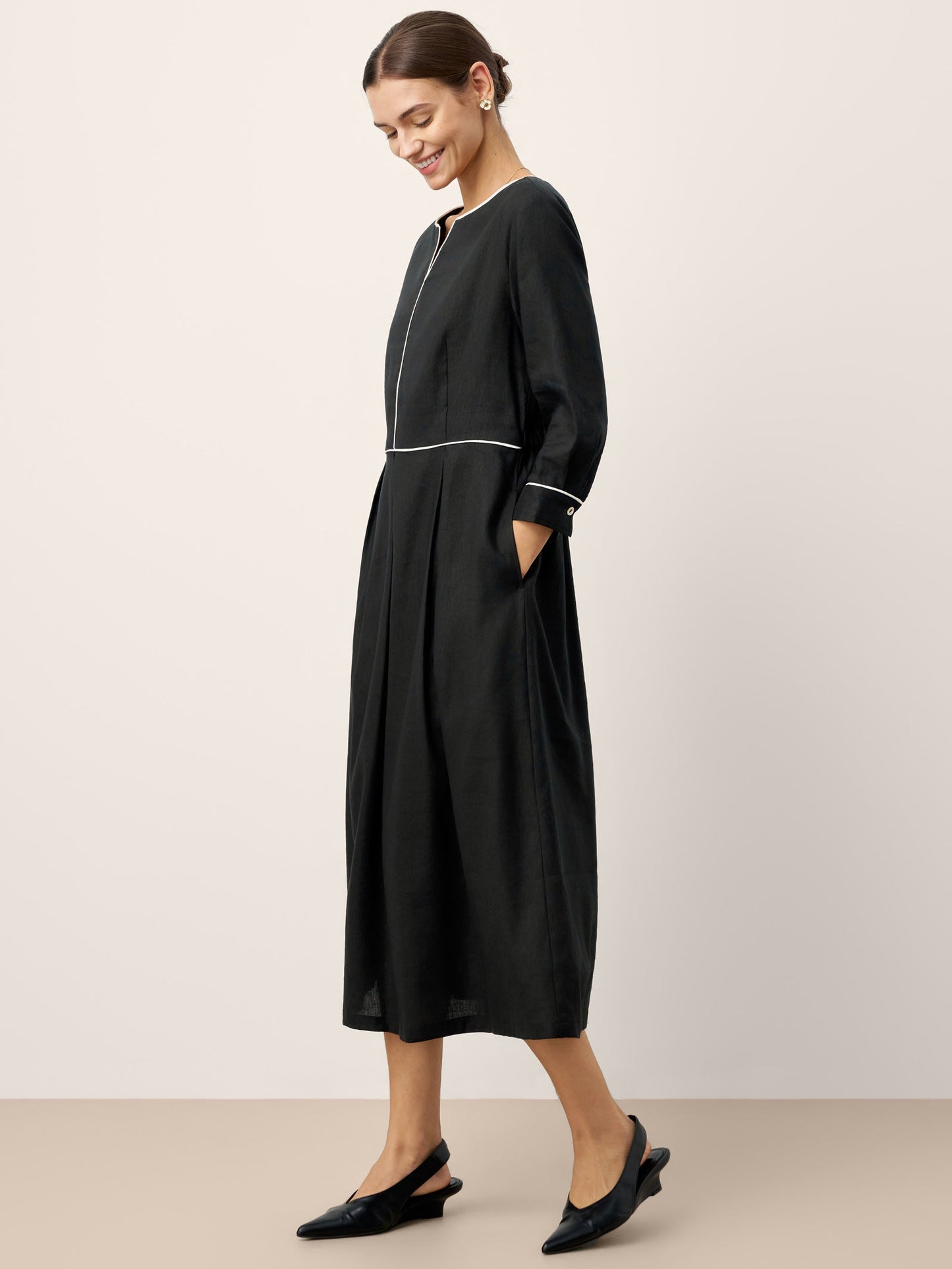 Linen-Lyocell Contrast Trim Gathered Maxi Dress NYX LINTICO