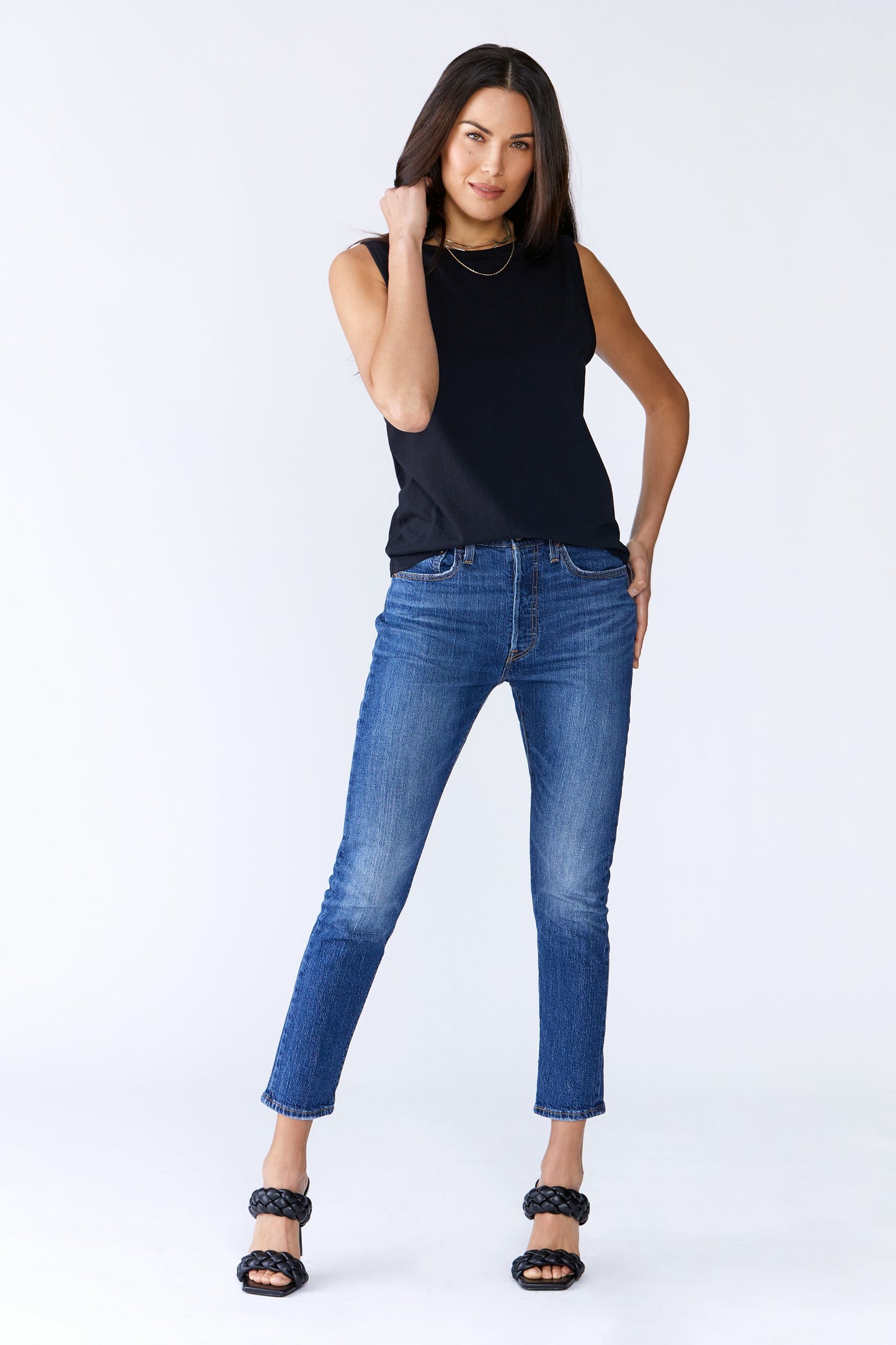 Nina Muscle Tee LOVETRUST