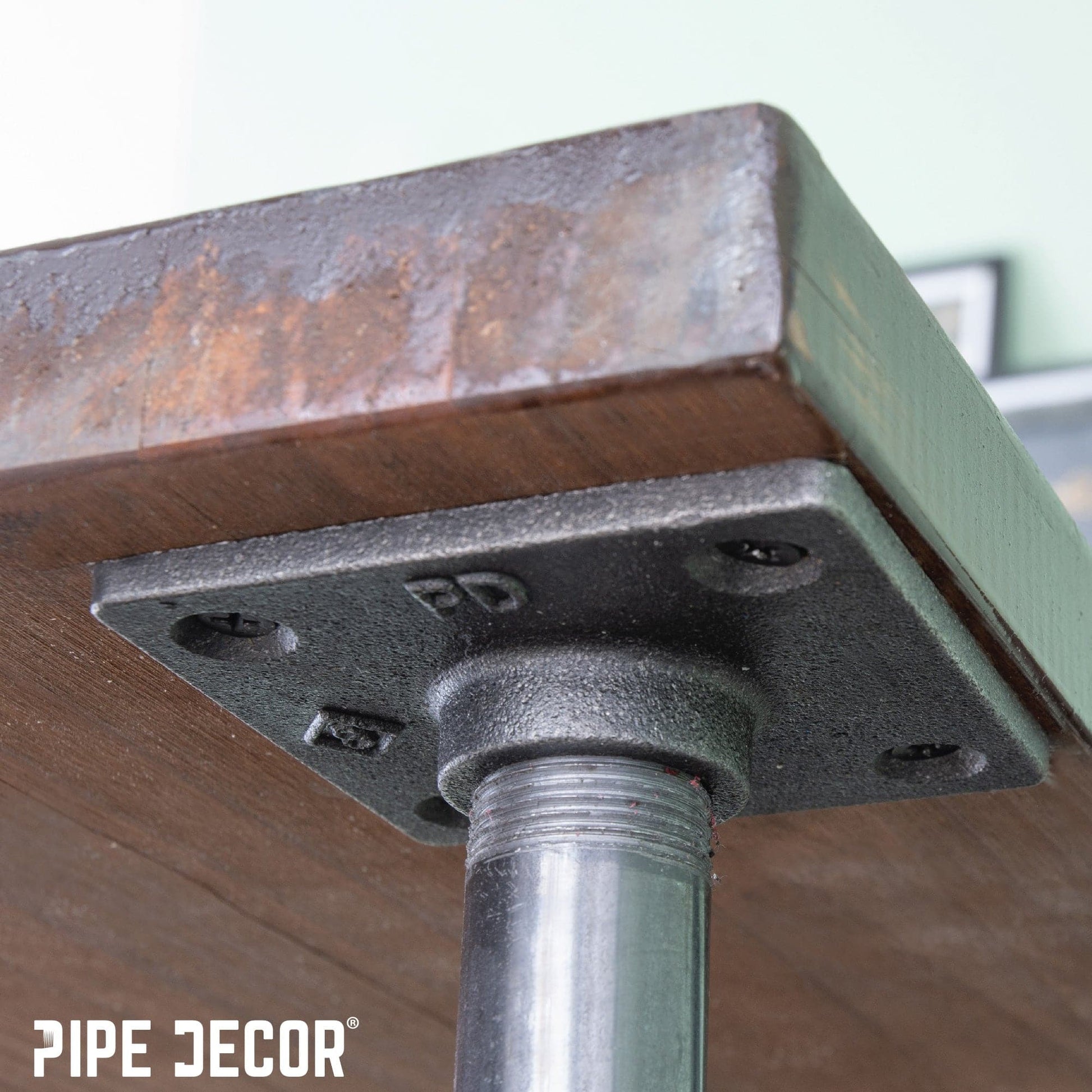 1/2 in. Black Square Mini Flange PIPE DECOR