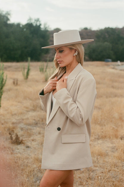 The Graceful in Cool Gray Marme Hats