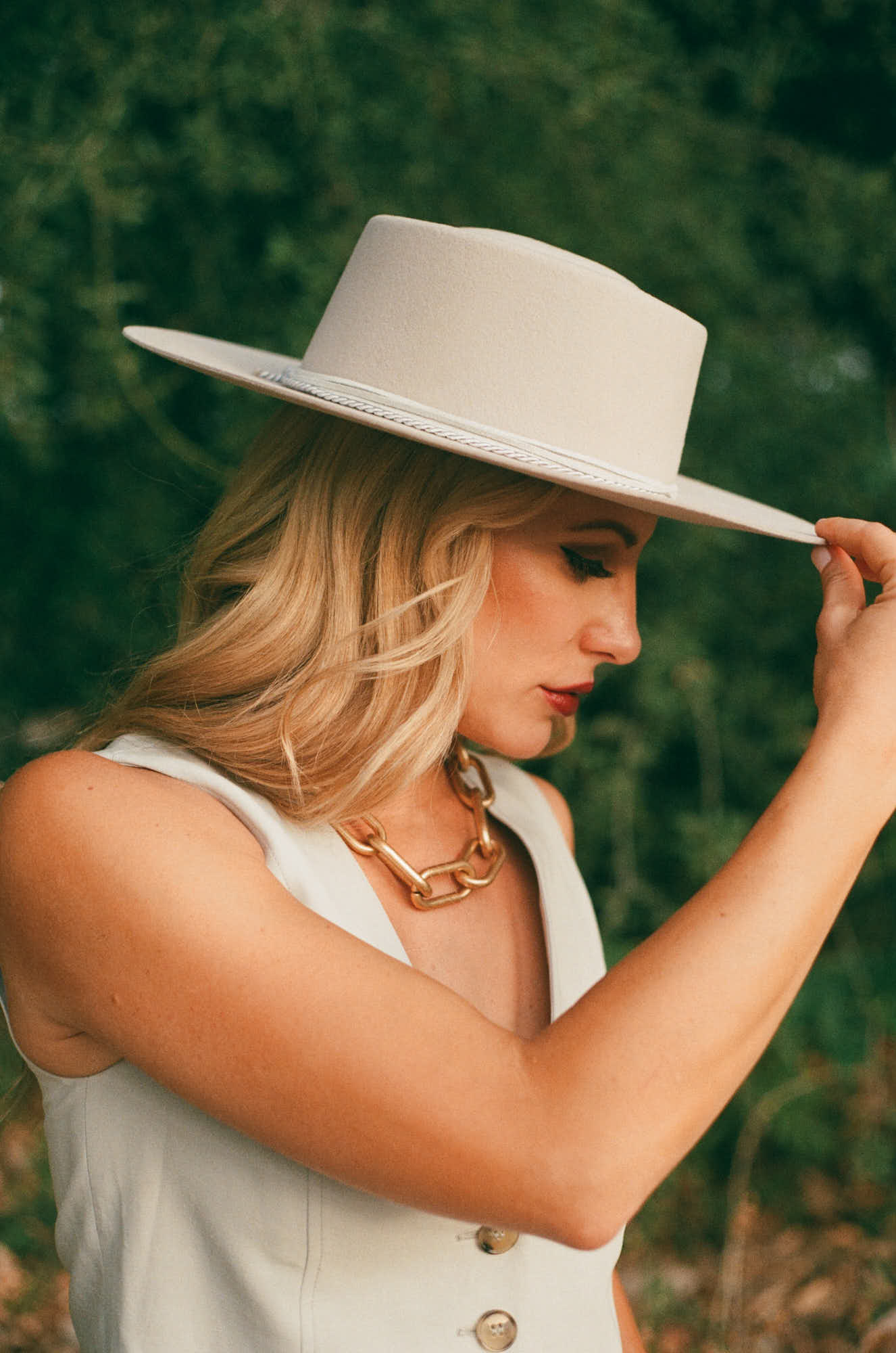 The Graceful in Cool Gray Marme Hats