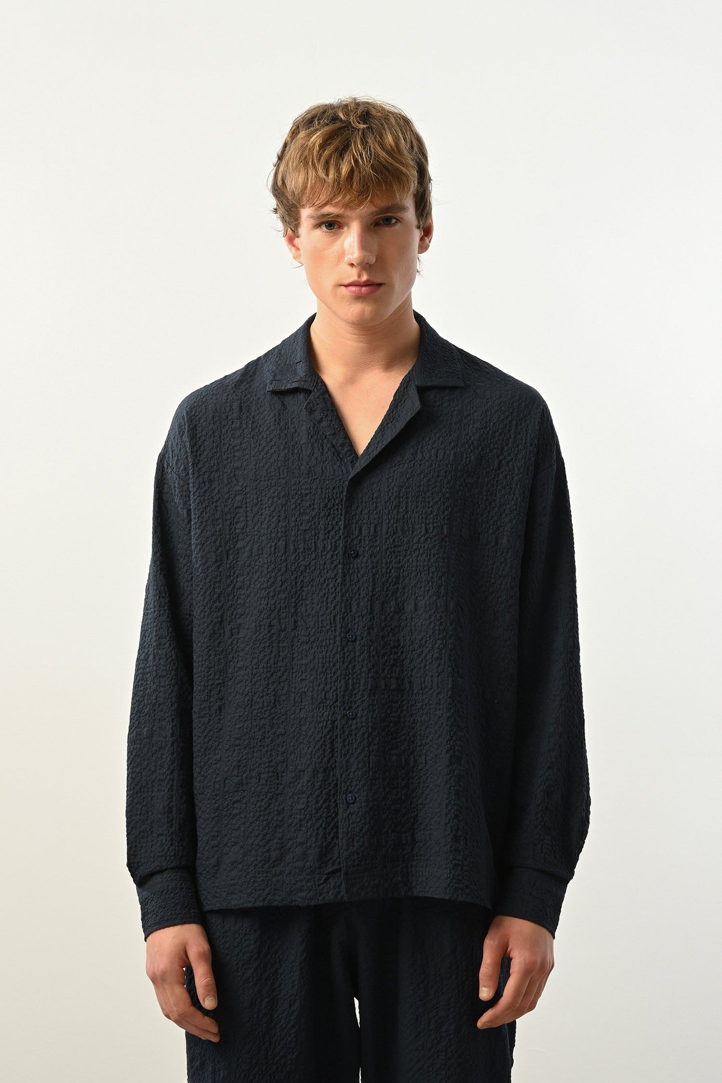 Men's Oversized Shirt Made of Aerobin Fabric with V-Neck Withinblack