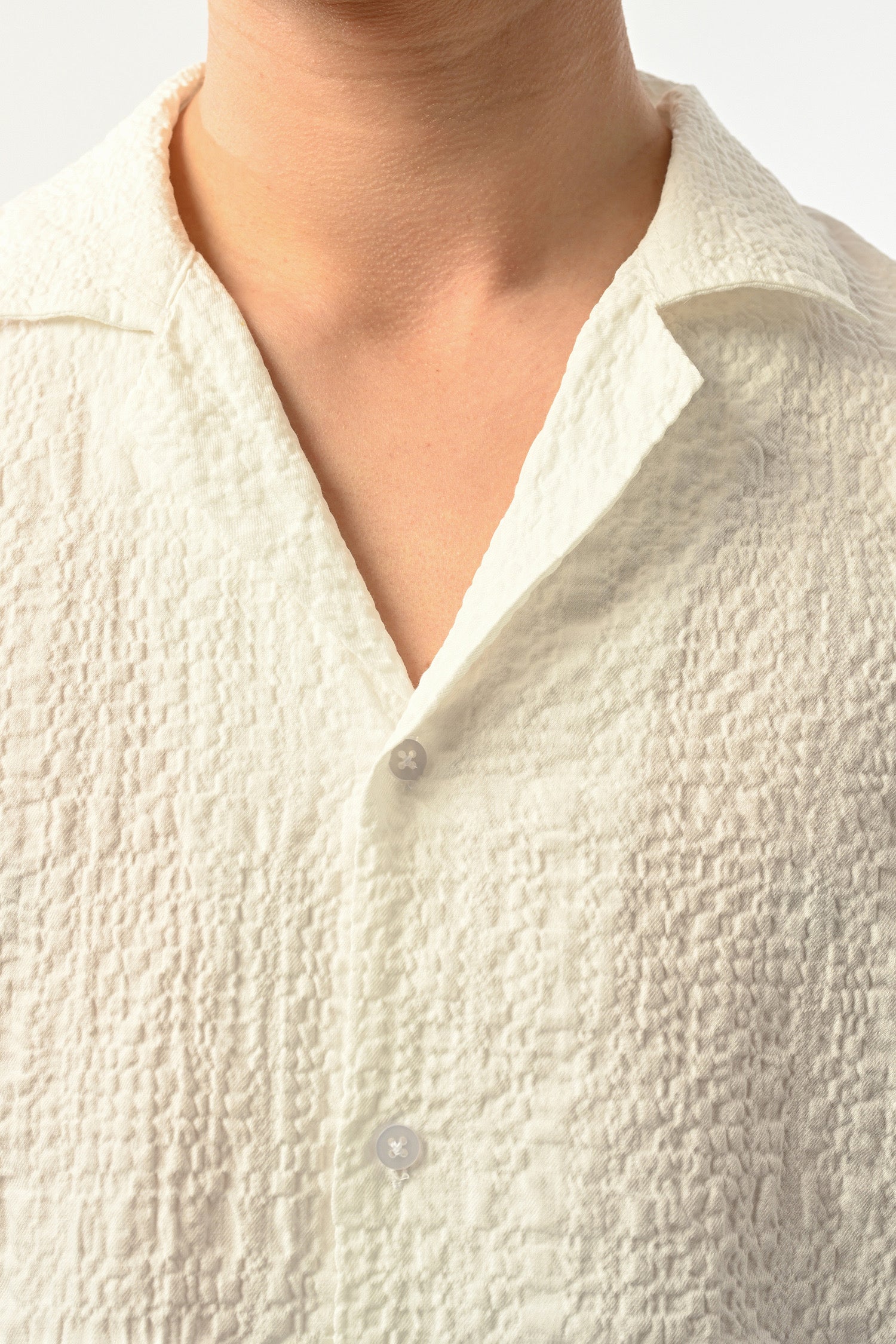 Men's Oversized Shirt Made of Aerobin Fabric with V-Neck Withinblack