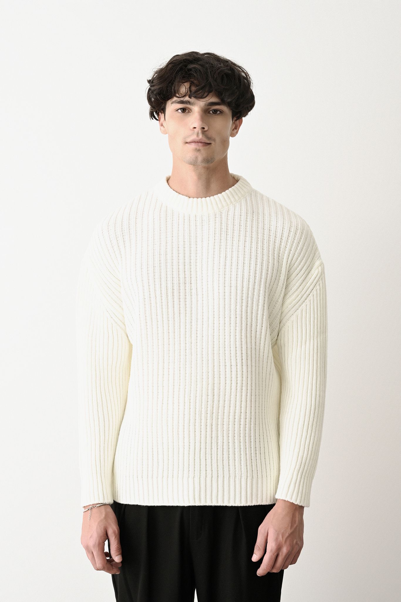 Modern Oversized Knit Sweater Withinblack