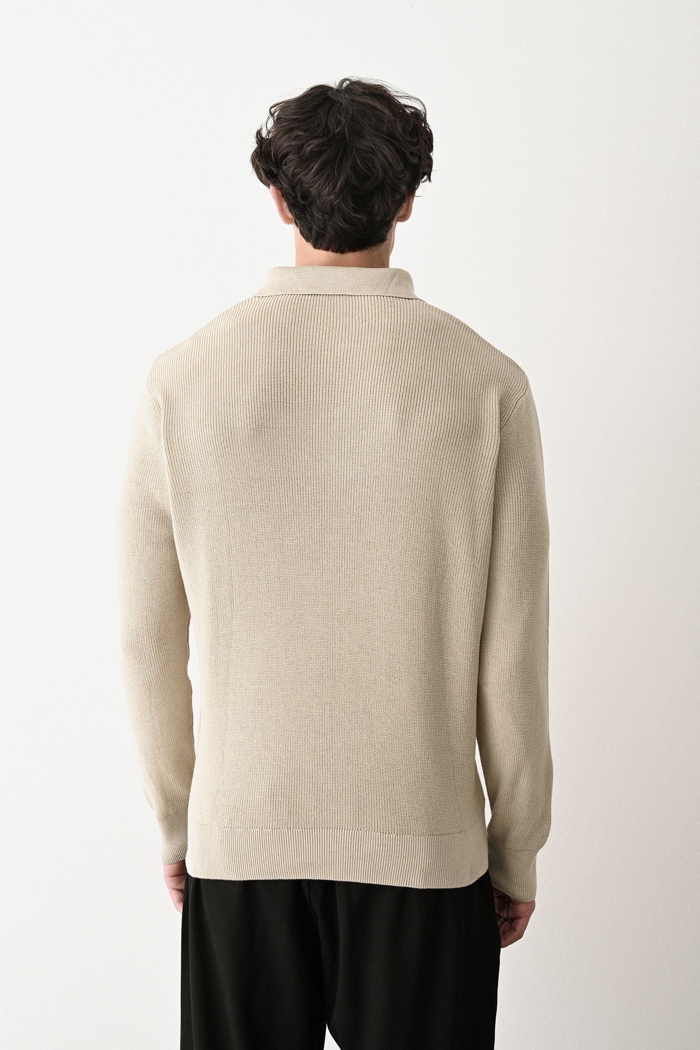 Collared Zip-Up Knit Sweater Withinblack