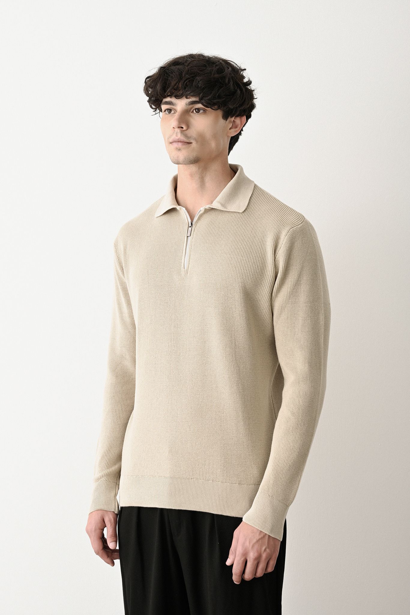 Collared Zip-Up Knit Sweater Withinblack