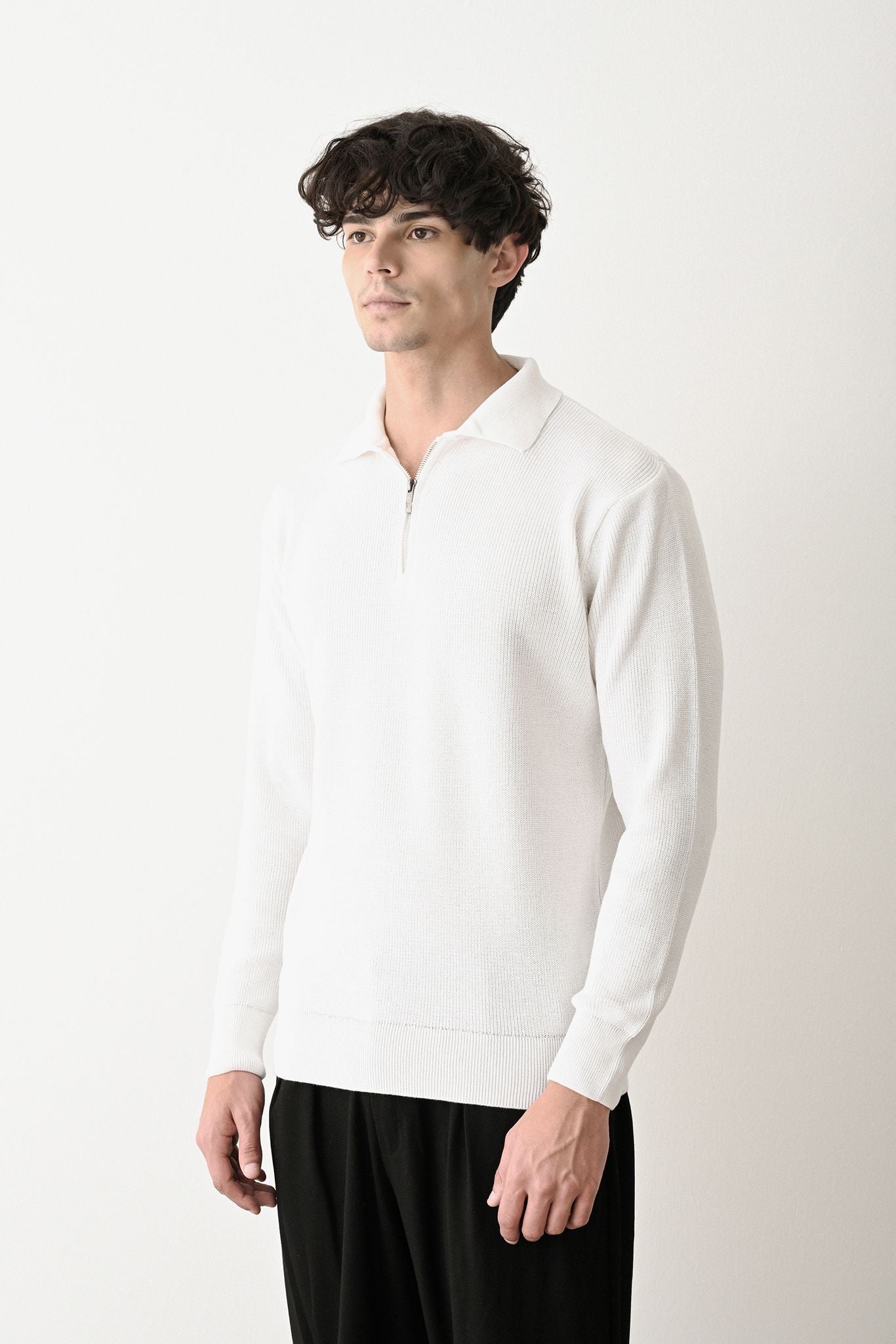 Collared Zip-Up Knit Sweater Withinblack