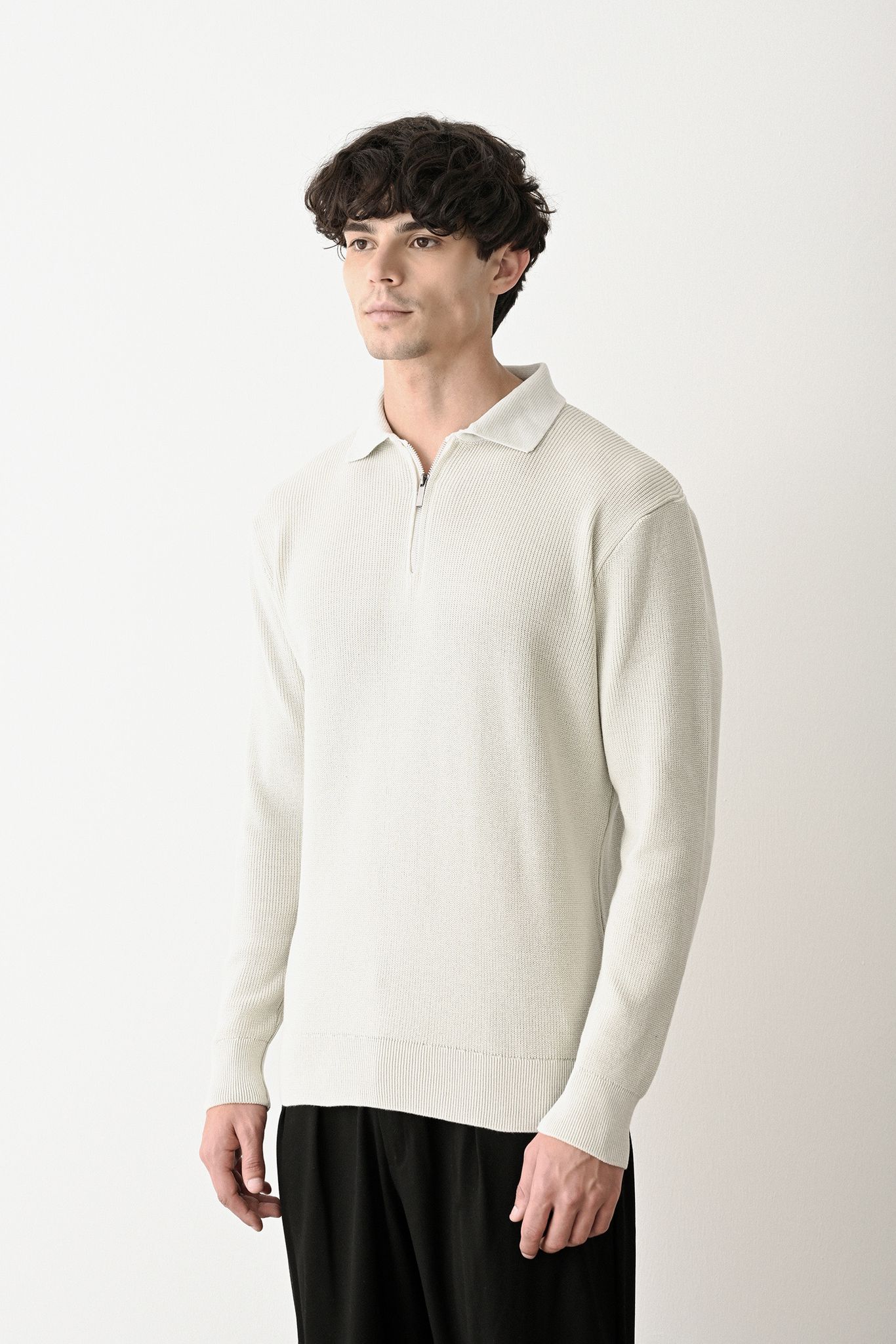 Collared Zip-Up Knit Sweater Withinblack