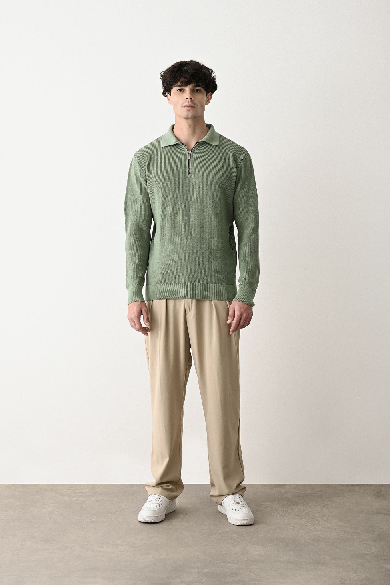 Collared Zip-Up Knit Sweater Withinblack