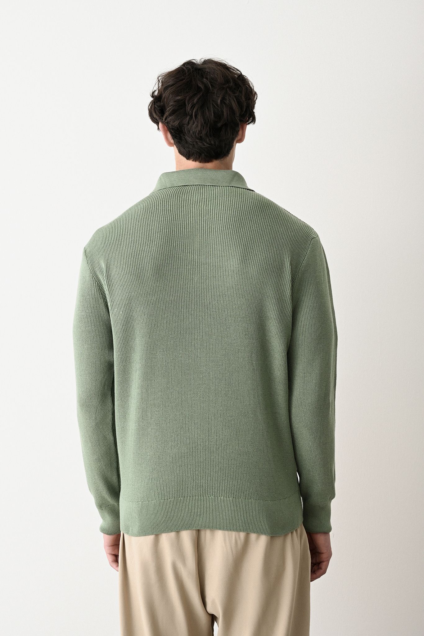 Collared Zip-Up Knit Sweater Withinblack