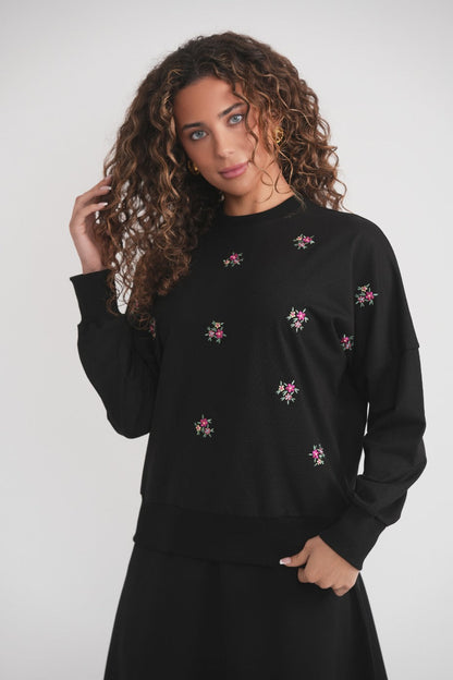 Floral Embroidered Sweatshirt MOOD + ELLWI