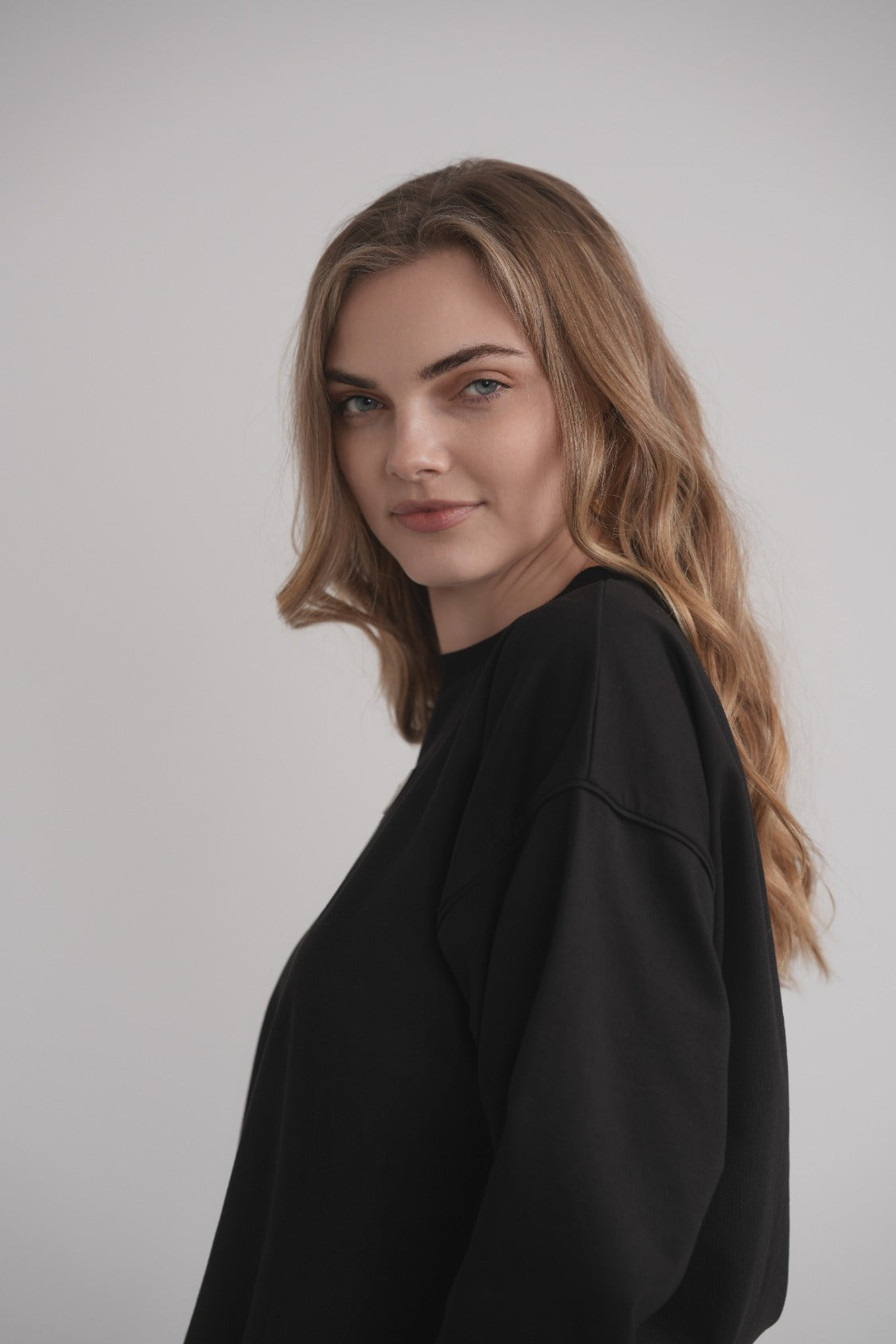 Black Sweatshirt With Leather Embossed Logo MOOD + ELLWI