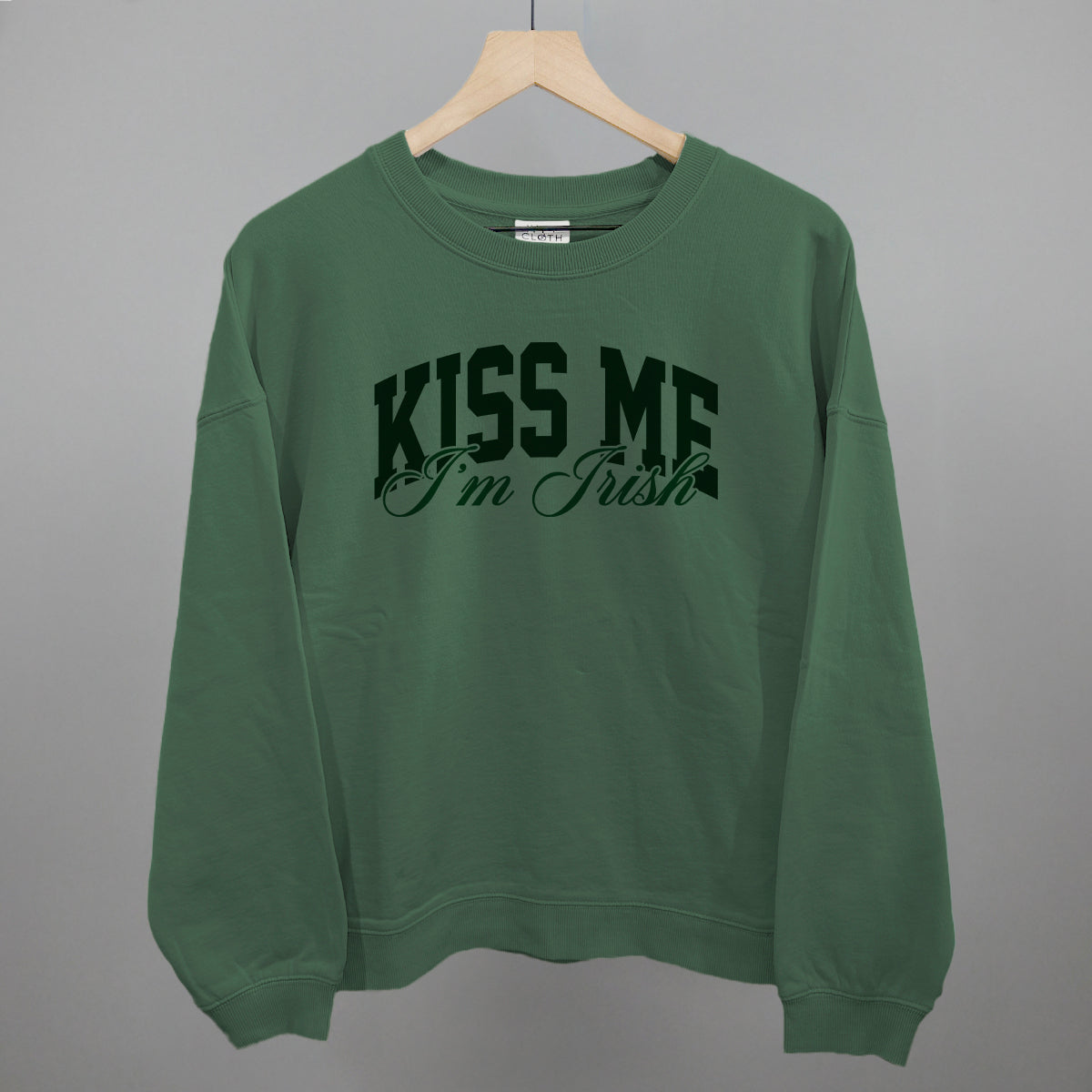 Kiss Me I'm Irish (Arch + Script) Ivy + Cloth