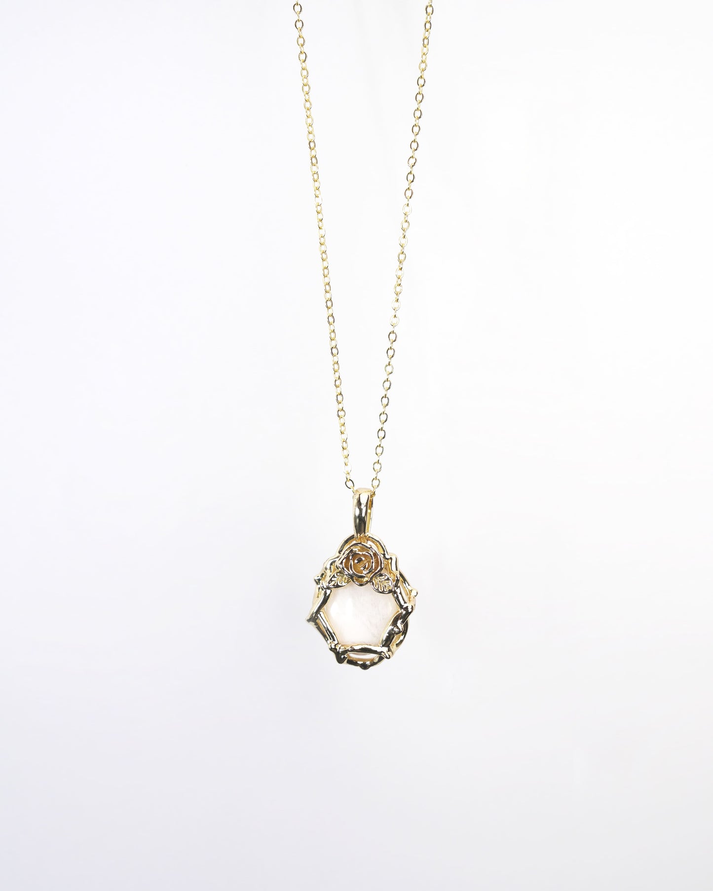 Elegant Flower Pendant Necklace LUNAR VINES