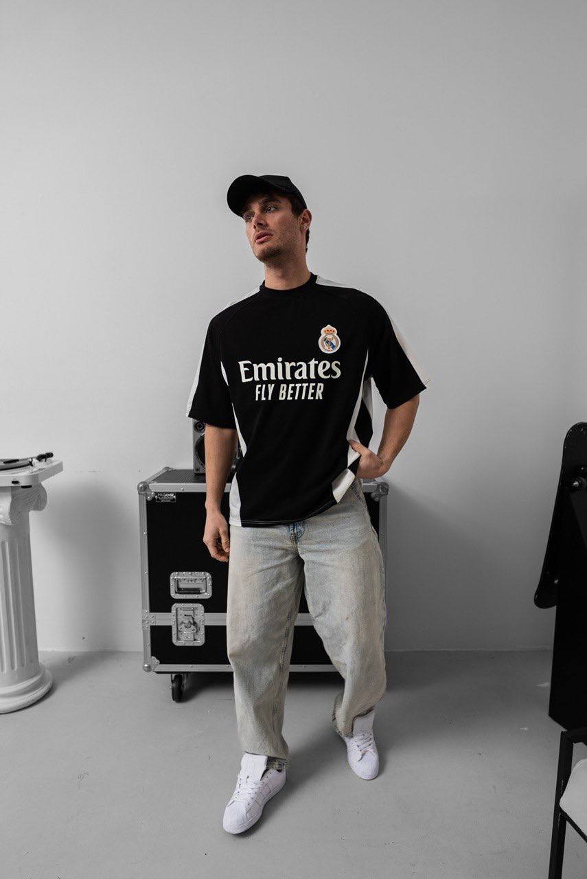 Official Real Madrid 2024/25 Home Jersey - Emirates Fly Better Withinblack