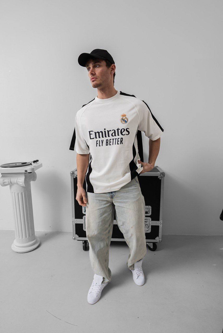 Official Real Madrid 2024/25 Home Jersey - Emirates Fly Better Withinblack