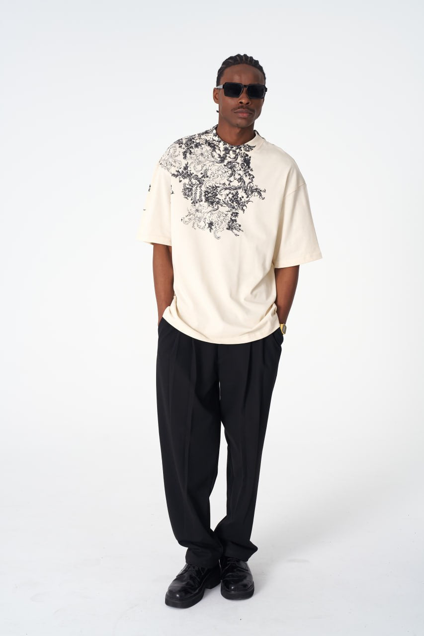 Oversize Cotton Tee / Ornate Baroque Style Graphic Print Withinblack