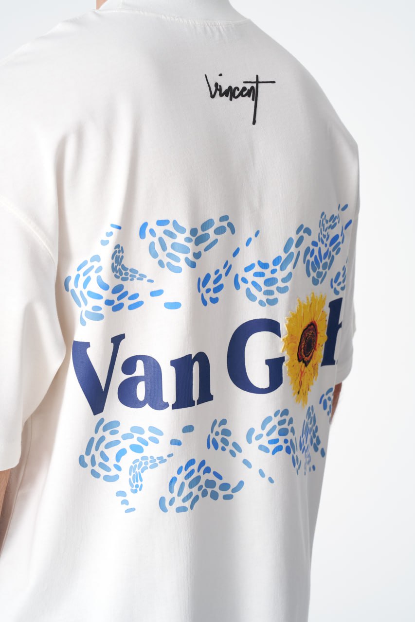Oversize Cotton Tee / Vincent Van Gogh Artist Name & Art Print Withinblack