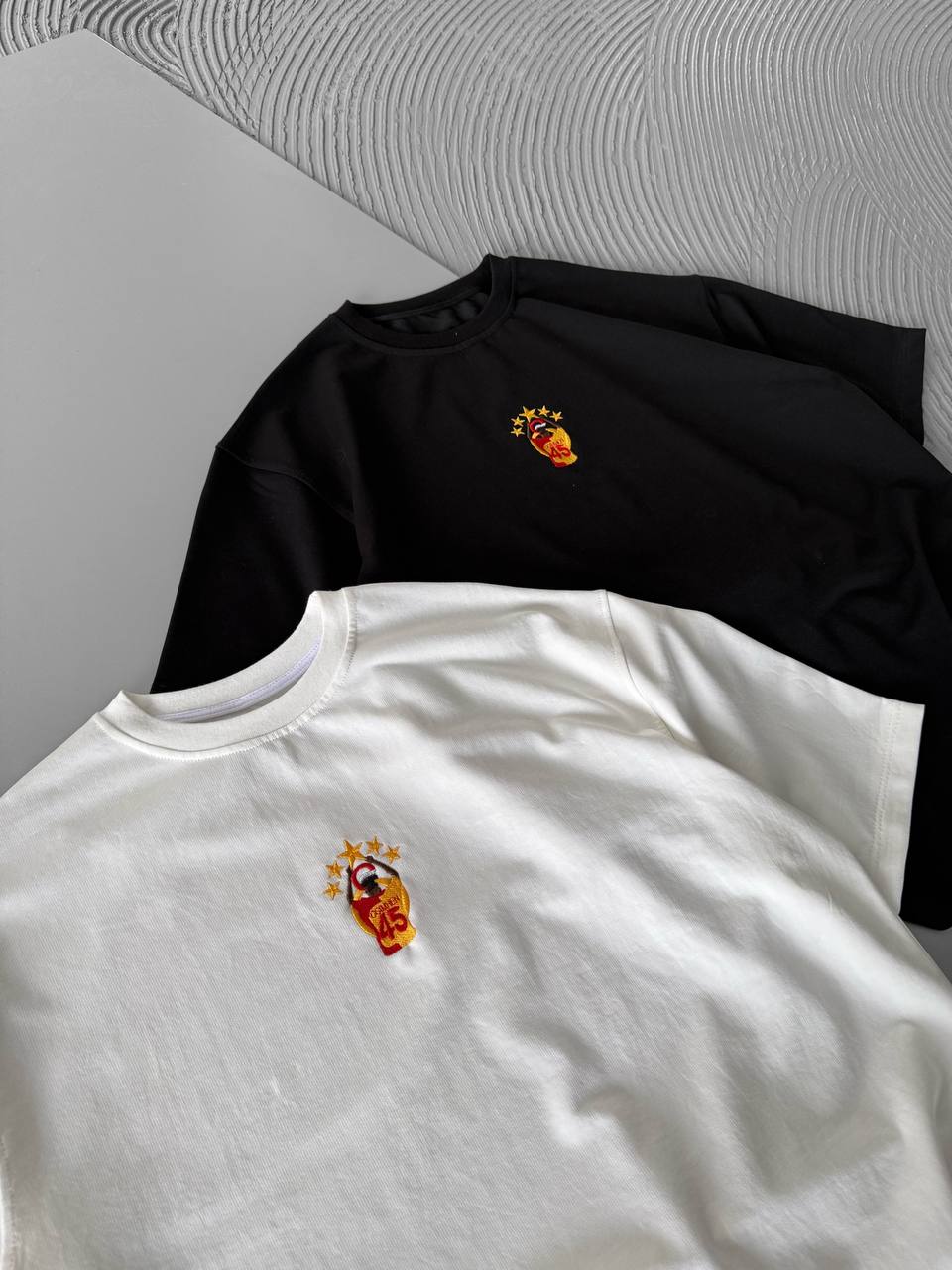 Oversize Embroidered T-Shirt – OSIMHEN 45 Flame & Stars Logo Withinblack