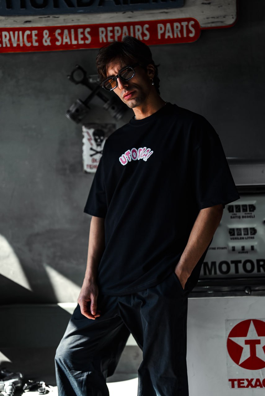 Oversize Graphic Cotton Tee – Travis Scott Utopia Dystopia Print Withinblack