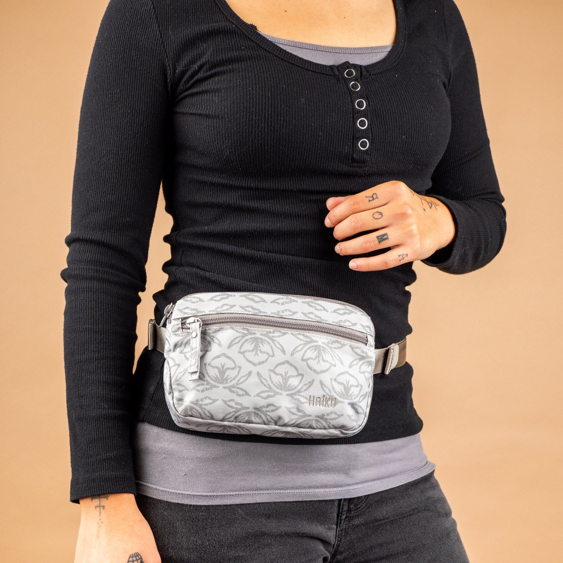 Hopper Belt Bag Haiku Bags