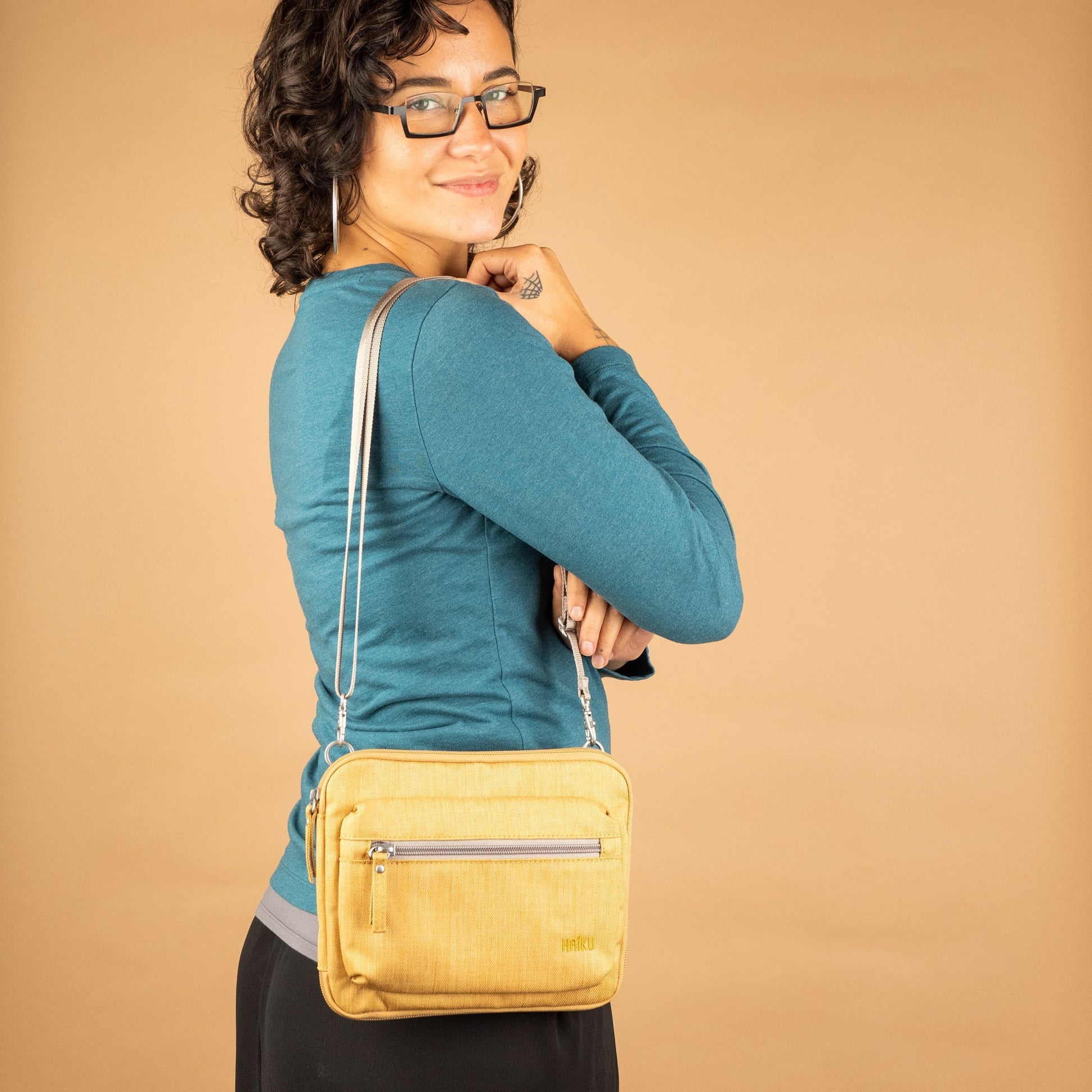 Aspire Folio Haiku Bags