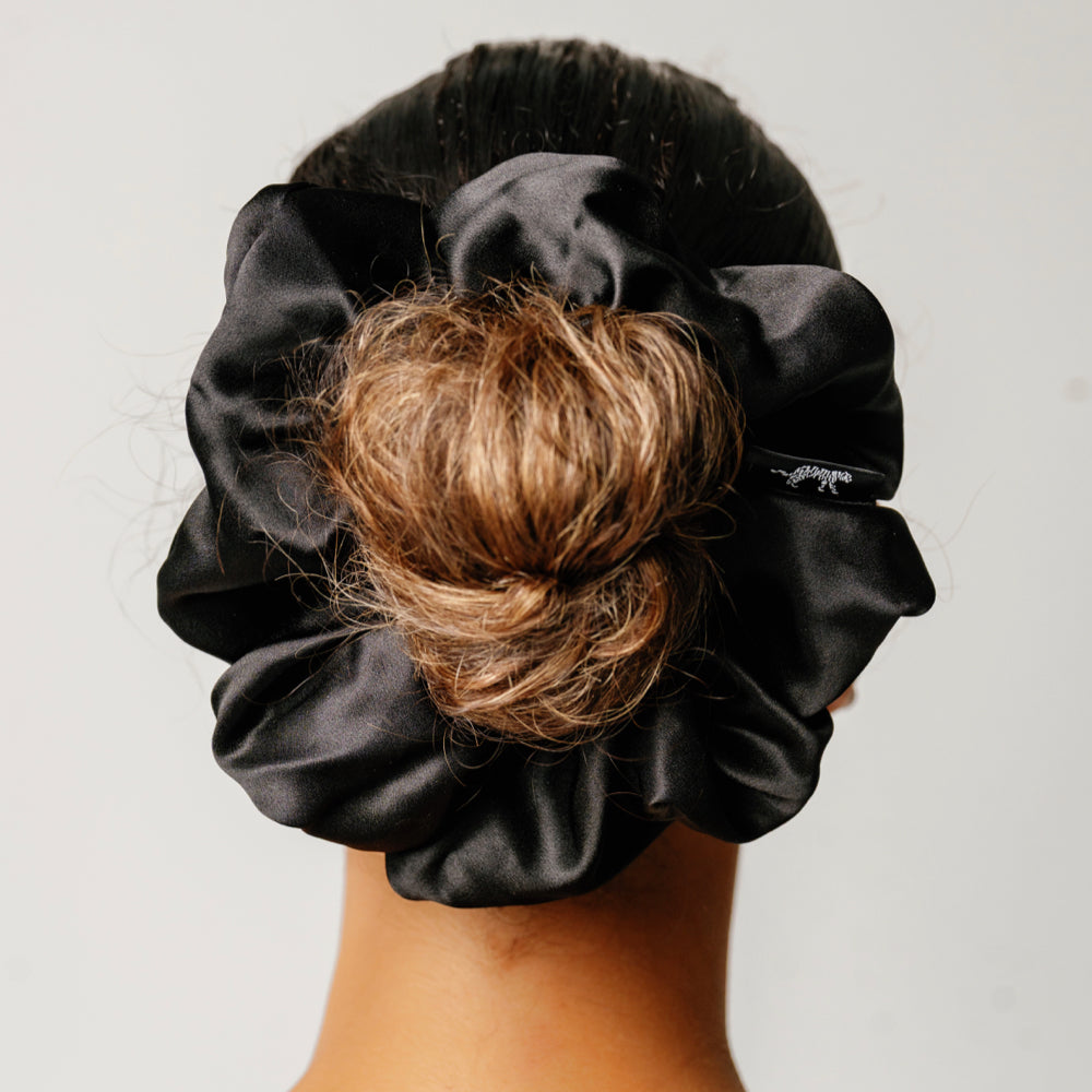Oversized Organic Silk Scrunchie Onyx Black LINA LENNOX