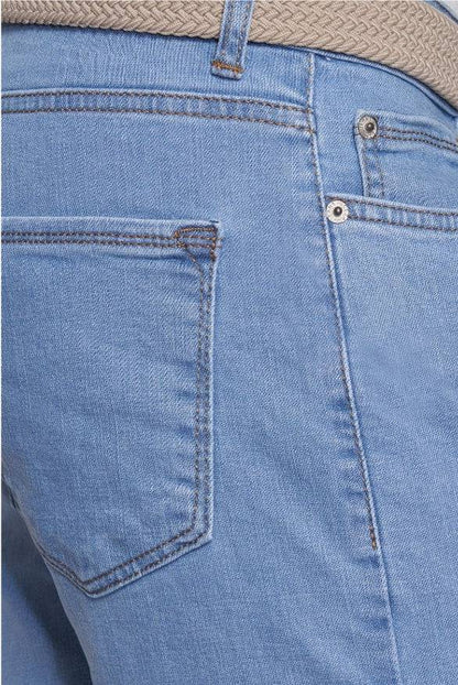 The Classic Jean (Lightwash) Bright Moons