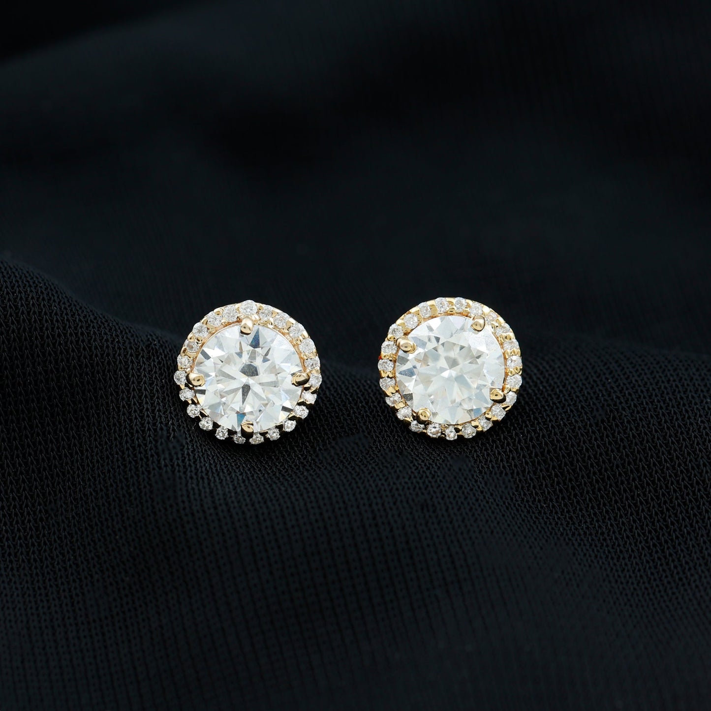 Round Halo Lab Grown Diamond Earring For Women