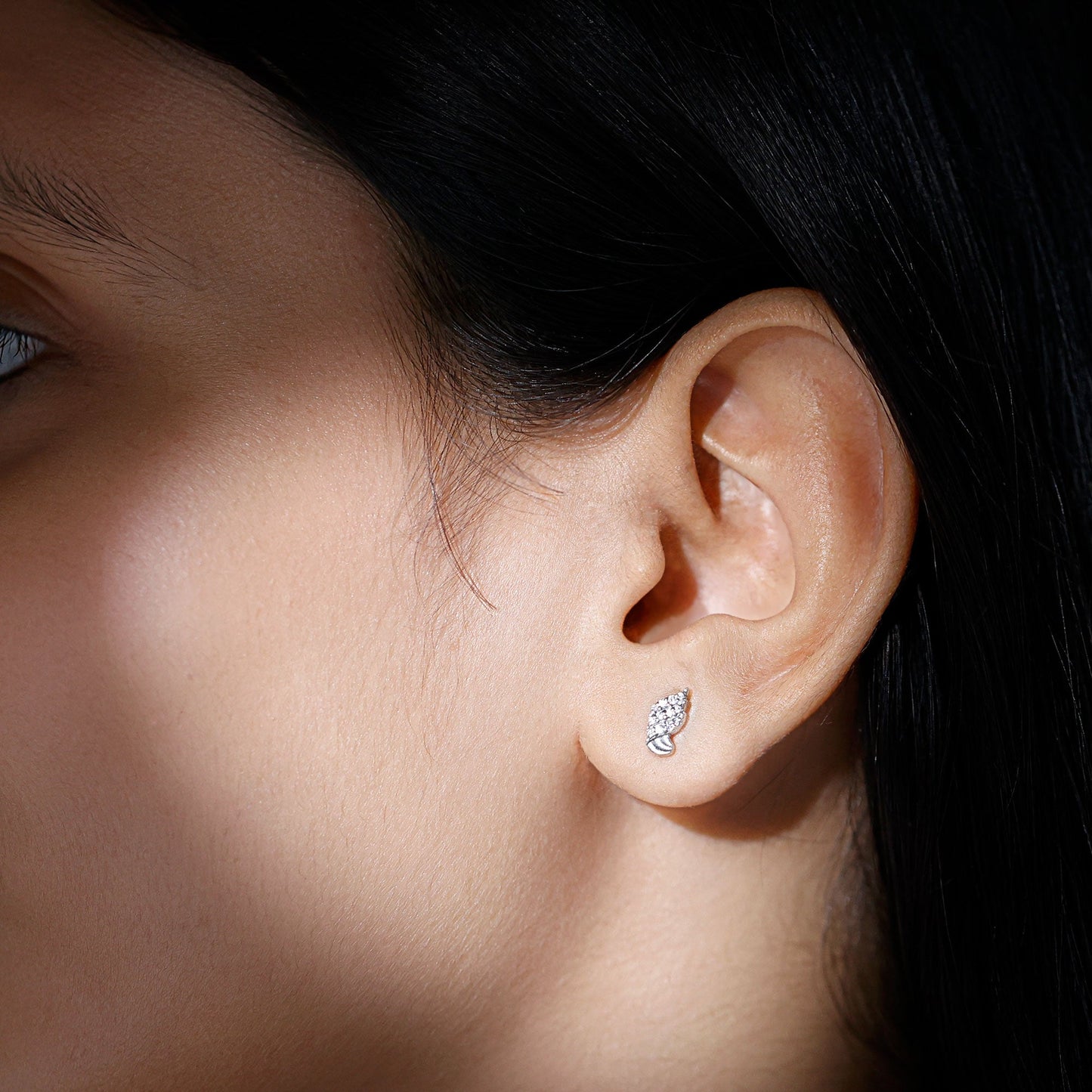 Contemporary Moissanite Leaf Stud Earrings in Silver