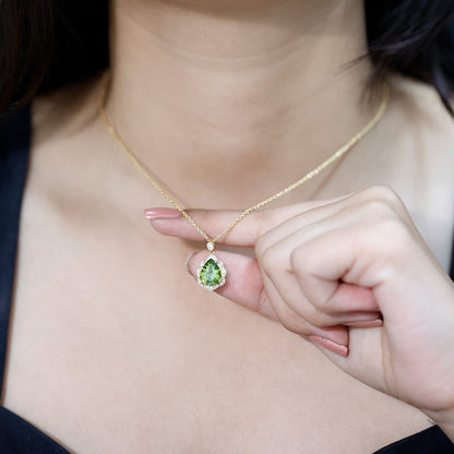 Natural 2.2 Carat Pear Shape Peridot Vintage Necklace with Lab Grown Diamond