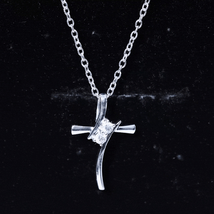 Certified Moissanite Cross Pendant Necklace in sterling Silver