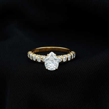 1 CT Pear Cut Lab Grown Diamond Engagement Ring for Women